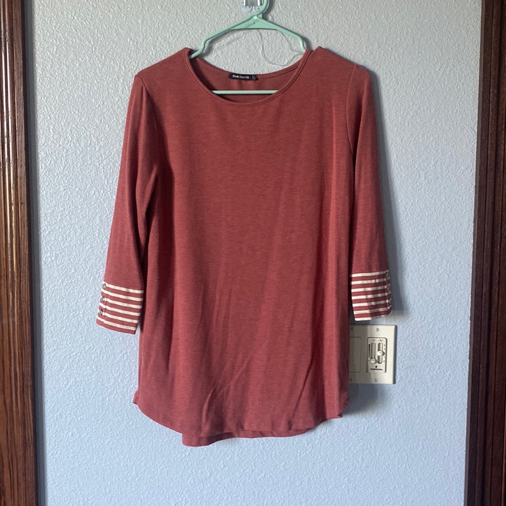 Pink clover size small blouse with button detail